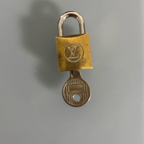 Louis Vuitton #212 Padlock with Key - Picture 2 of 4